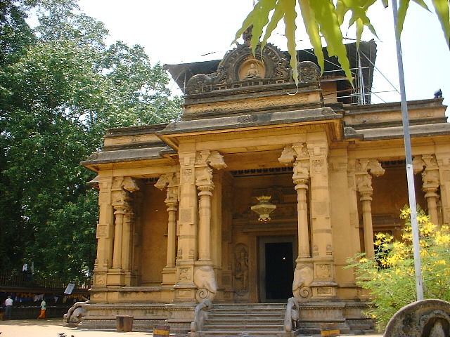 The Kelaniya temple near Colombo, which Purnima recognised on television